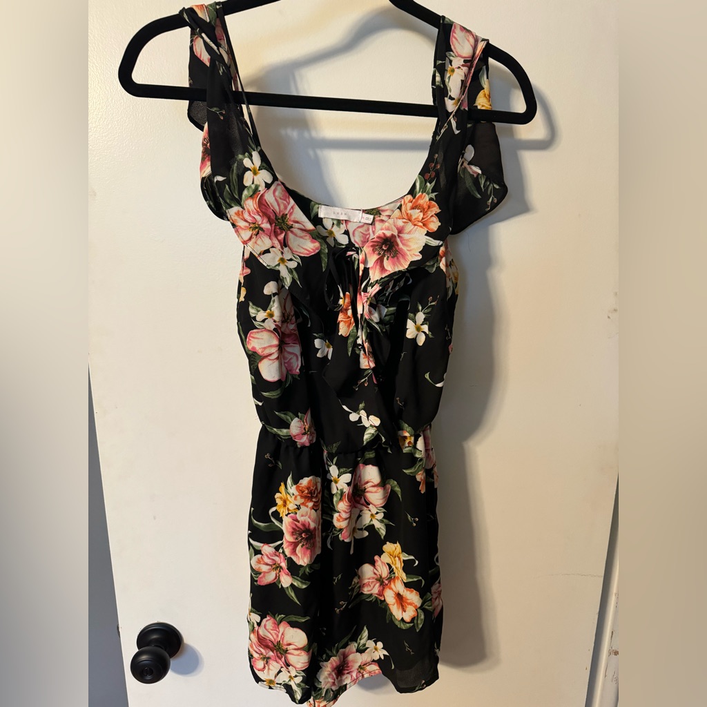Lush Floral Romper - Medium